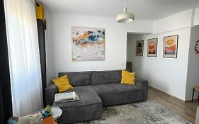 Cozy Apartment - Near Palas Mall And Airport
